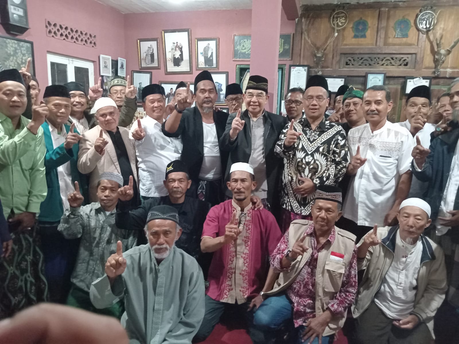 Deklarasi Dukungan Komunitas Generasi Ijo Plus Kota Magelang untuk Pasangan Calon Walikota dan Wakil Walikota Magelang, Dr. Muhammad Nur Aziz – M. Mansyur (AMAN)