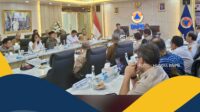 Menteri Nusron Siapkan 50 Hektare Tanah untuk Relokasi Korban Erupsi Gunung Lewotobi Laki-Laki NTT