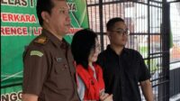 Mengunakan Pesawat City Link, Kejati Jatim Terbangkan Tersangka Suap Meirizka Widjaja ke Kejagung