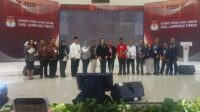 Debat Kandidat Calon Bupati Dan Wakil Bupati Lampung TimurPaslon nomor urut 01 Ela – Azwar menegaskan, Lampung Timur butuh Inovasi untuk mengaitkan Pendapatan Asli Daerah