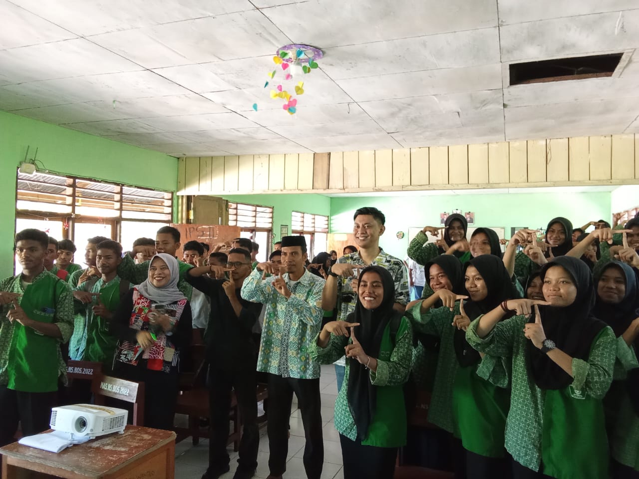 LAM-Indonesia Gandeng Tular Nalar 3.0 MAFINDO Melakukan Sekolah Kebangsaan di Lembata