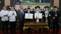Menteri Desa dan Pembangunan Daerah Tertinggal Yandri Susanto menandatangani Nota Kesepahaman (Memory of Understanding/MoU)