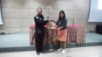 Kasi Humas Polresta Sidoarjo Berikan Kuliah Umum Strategi Kehumasan di Masa Pilkada