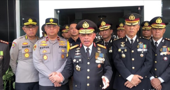 Polisi Tembak Polisi, AKP Dadang Iskandar Menyerahkan Diri