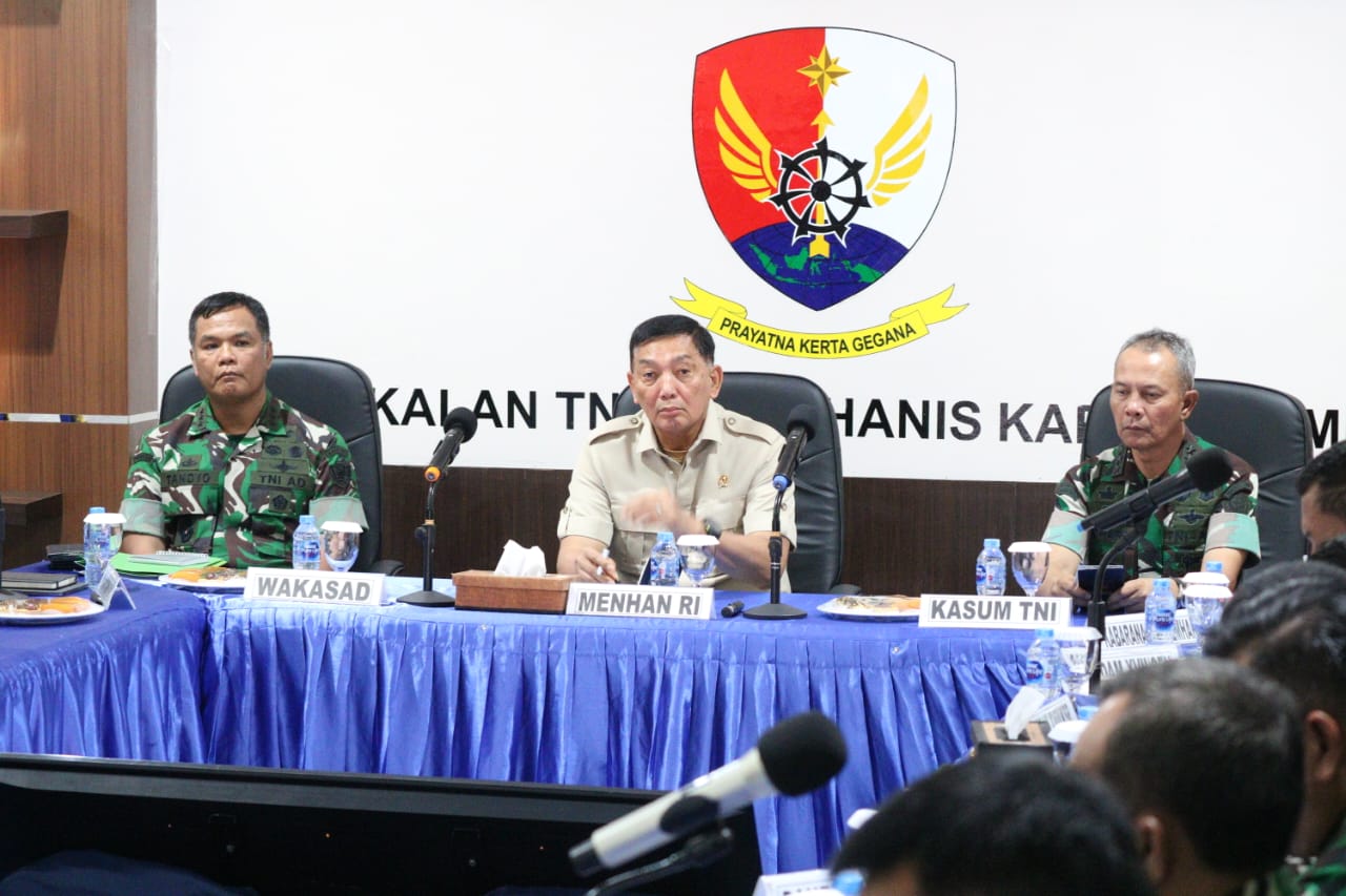 Pangdam Kasuari Pimpin Sertijab dan Tradisi Satuan Pejabat Kodam XVIII/Kasuari Sebagai Proses Regenerasi Kepemimpinan