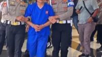 Sibotak AKP Dadang Dihadirkan dalam Konferensi Pers Polda Sumbar, Diborgol dan Berbaju Tahanan