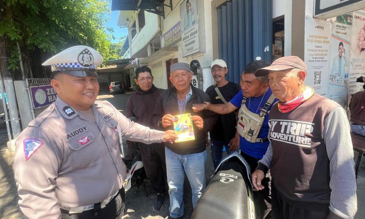 Sat Lantas Polresta Manado Gelar Sosialisasi Keselamatan Berlalu Lintas untuk Pengendara Ojek Pangkalan