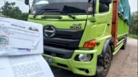 Truk Fuso Bermuatan Batubara Berlebih Hancurkan Infrastruktur Jambi, Masyarakat Desak Penegakan Hukum