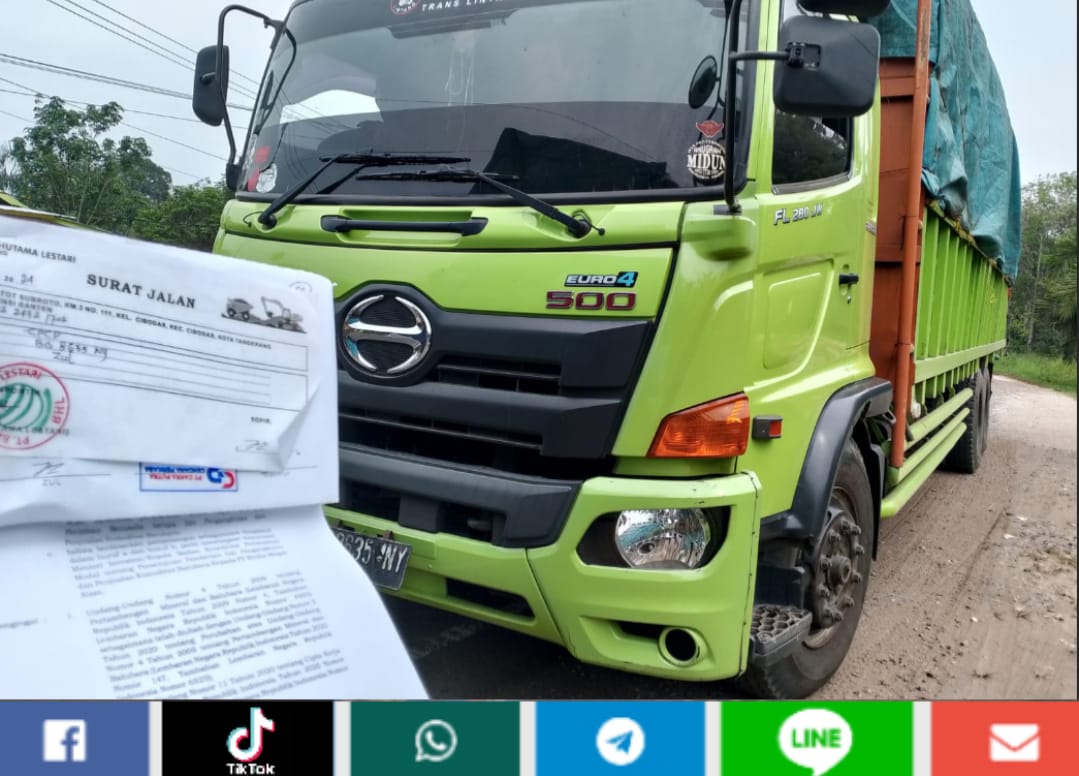 Truk Fuso Bermuatan Batubara Berlebih Hancurkan Infrastruktur Jambi, Masyarakat Desak Penegakan Hukum