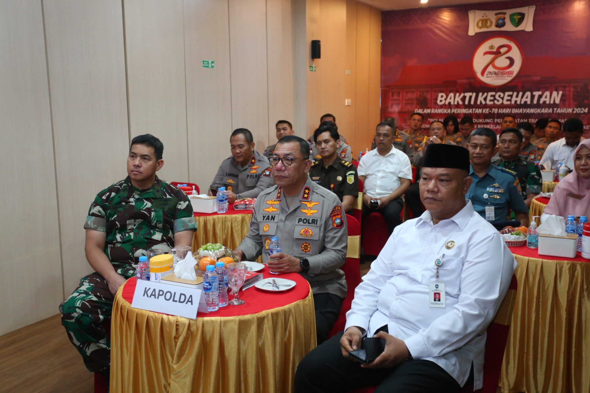 Polda Kepri Gelar Bakti Kesehatan Dalam Rangka Hari Bhayangkara ke 78 Bersama Masyarakat Kepri