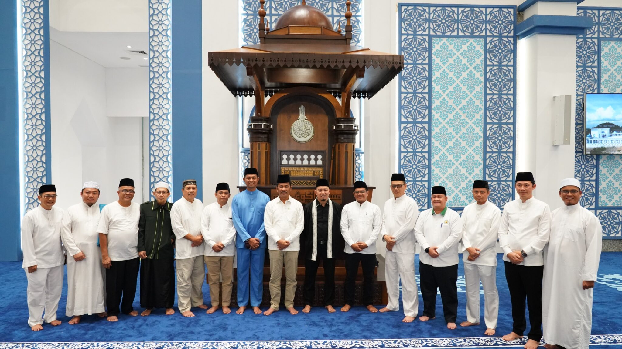 Resmi Dibuka Kembali, Perayaan Maulid Nabi Digelar di Masjid Agung Raja Hamidah Kota Batam
