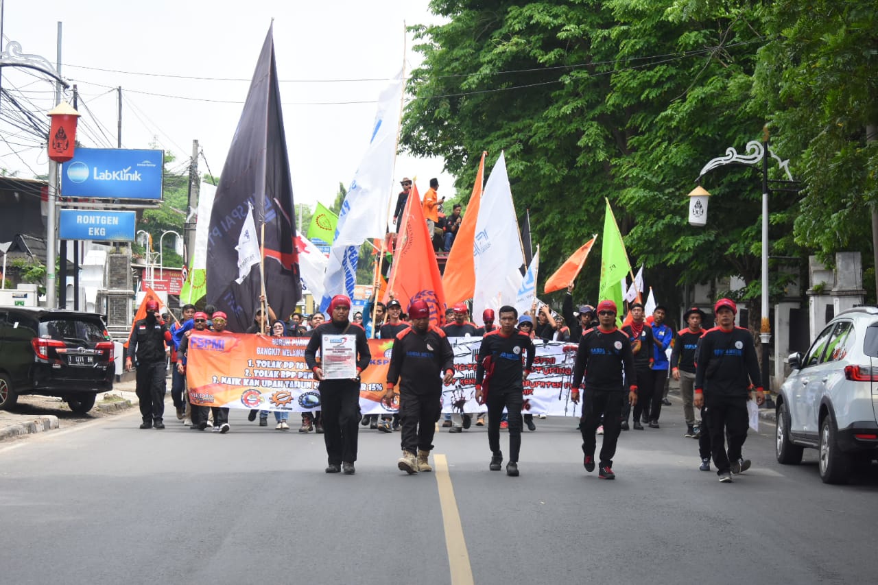 Satu Komando, Ratusan Buruh Purwakarta Akan Menuju Istora Senayan Jakarta Besok