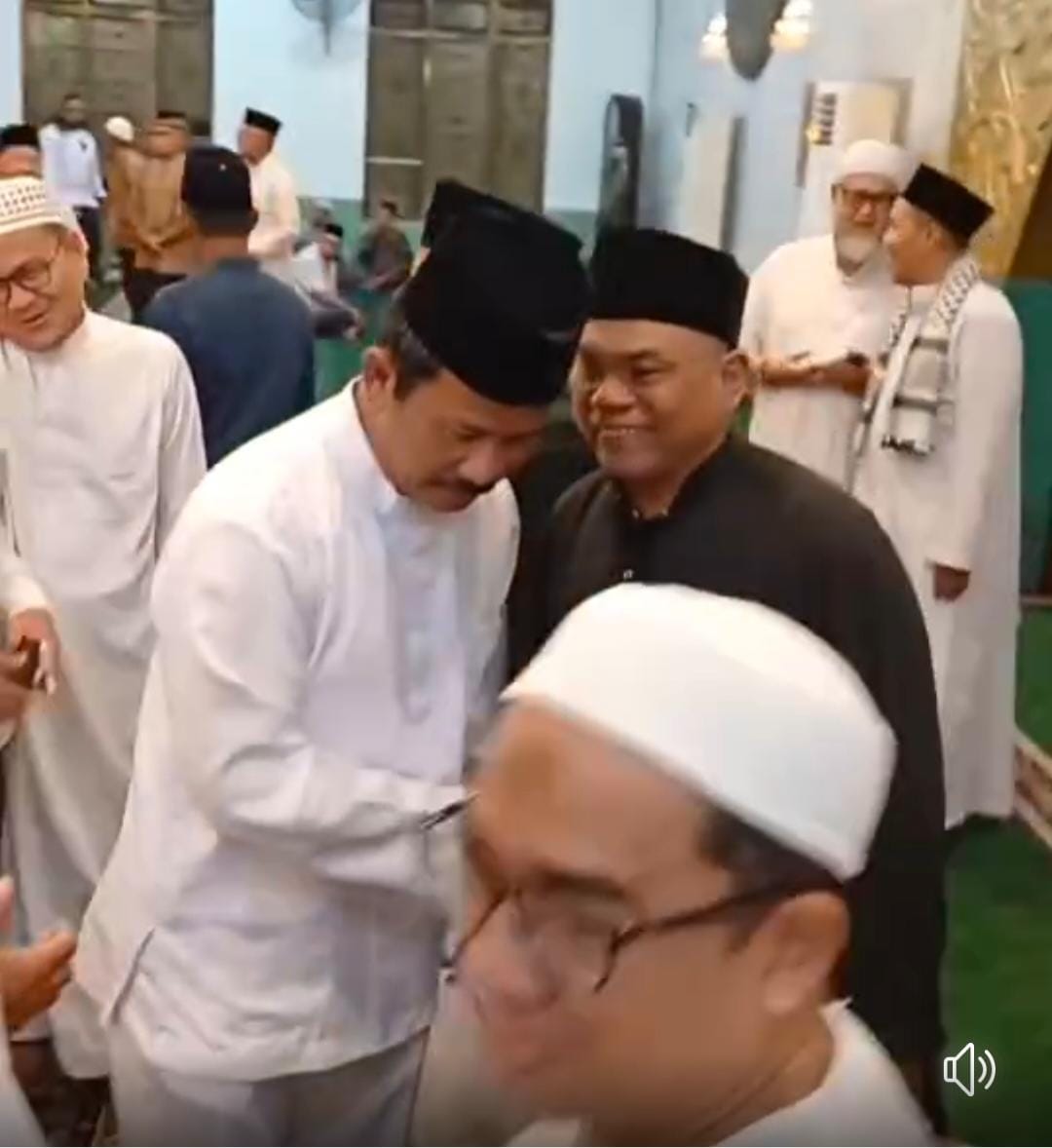 Masjid Agung Al Hikmah Tanjungpinang Butuh Perbaikan, HMR Sumbang Rp100 Juta!
