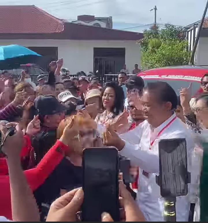 Ribuan Pomparan Toga Sihombing Se-Luat Pahae Doakan dan Berangkatkan Satika-Sarlandy Menangkan Pilkada Taput