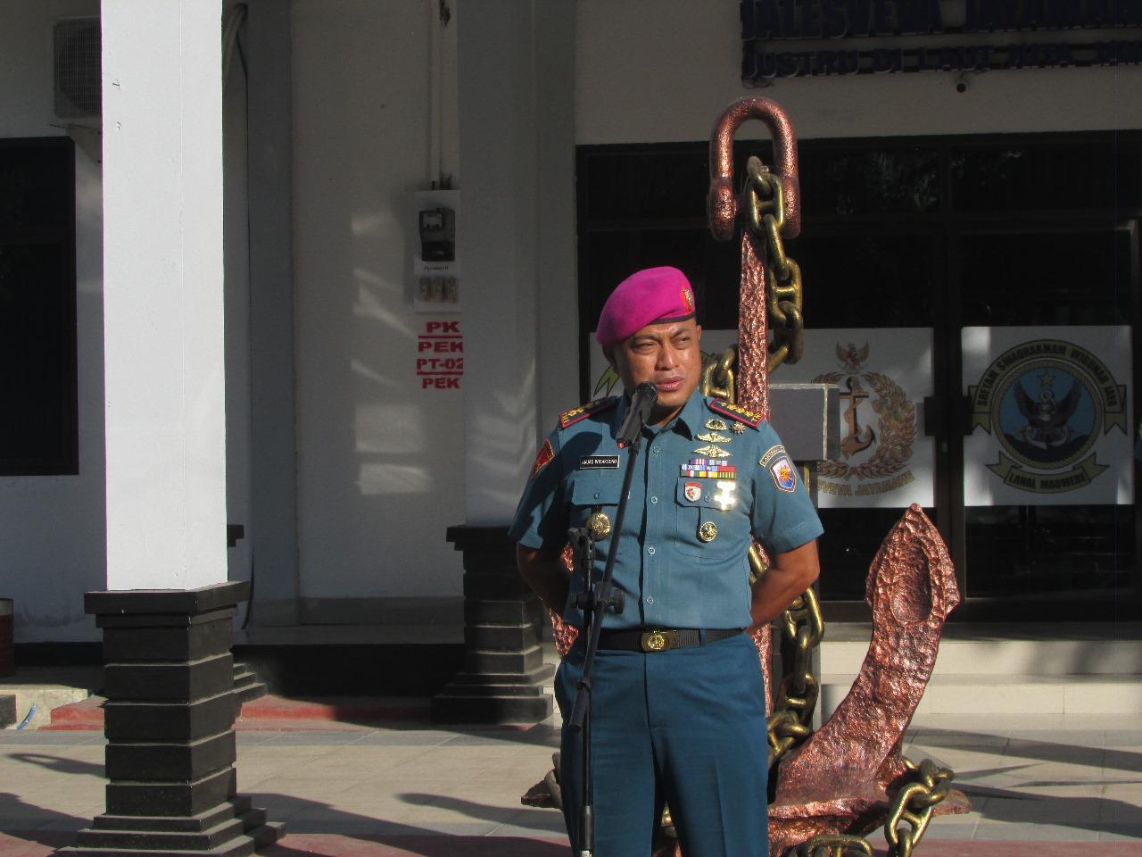 Danlanal Maumere Apresiasi Prajurit Berprestasi di Bidang Atletik dan Pencak Silat