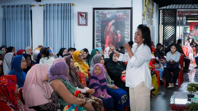 Ibu-ibu Pengajian di Tarutung Sepakat Dukung Satika-Sarlandy Maju Pilkada Taput
