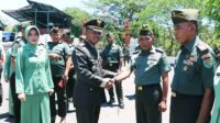 Dandim Jayapura Beri Ucapan Selamat Kepada Prajurit Yang Mendapat Kenaikan Pangkat