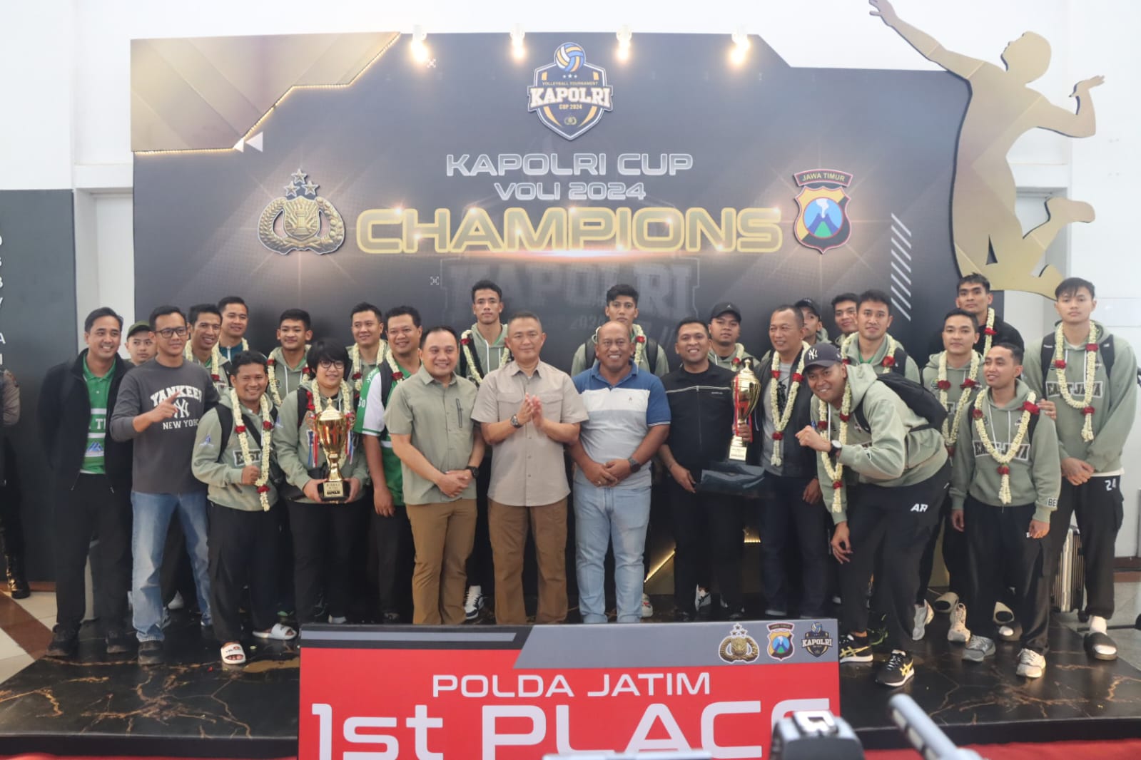 Tim Voli Putra Polda Jatim Juara Kapolri Cup 2024, Usai Kalahkan Tim Polda Jabar Skor 3-1