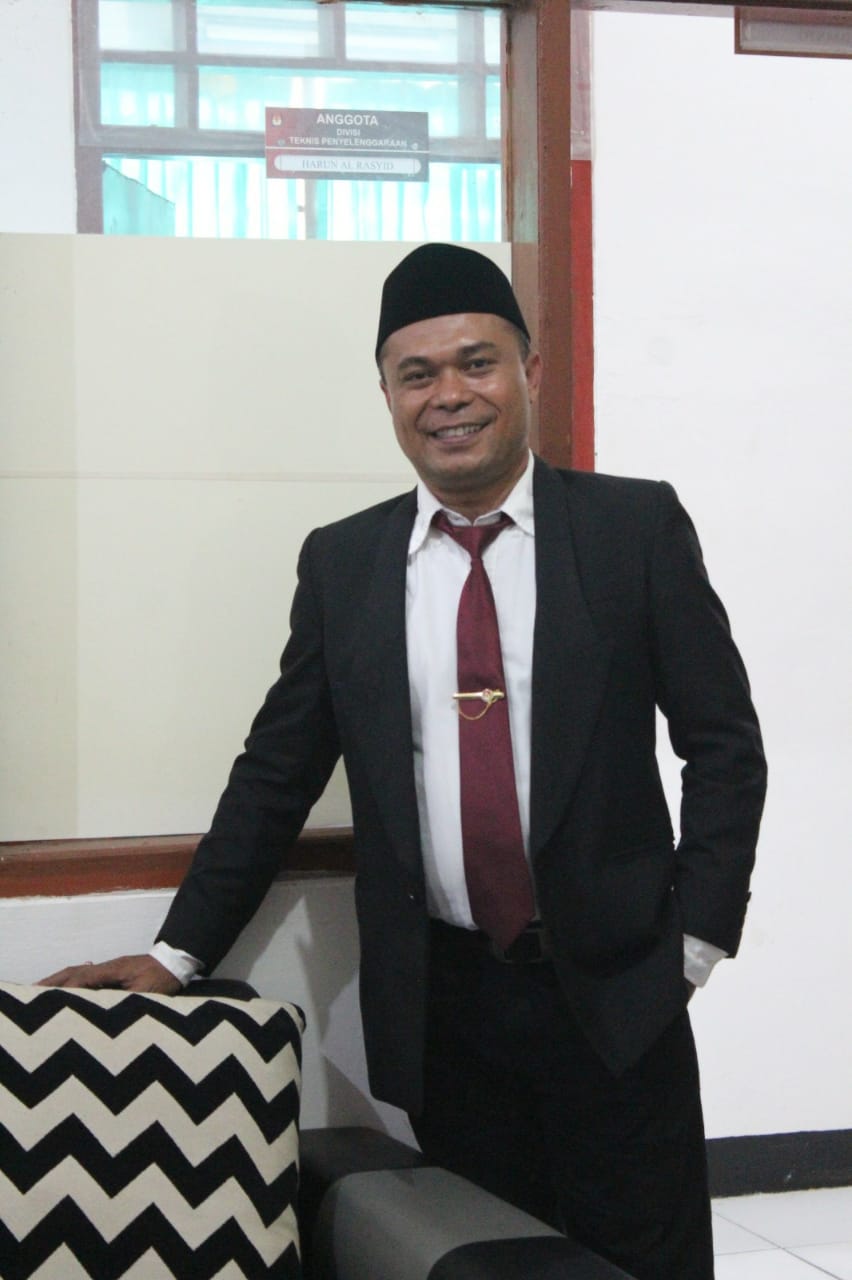 KPU Sikka Siap Gelar Debat Terbuka Antar Pasangan Calon Bupati dan Wakil Bupati Sikka