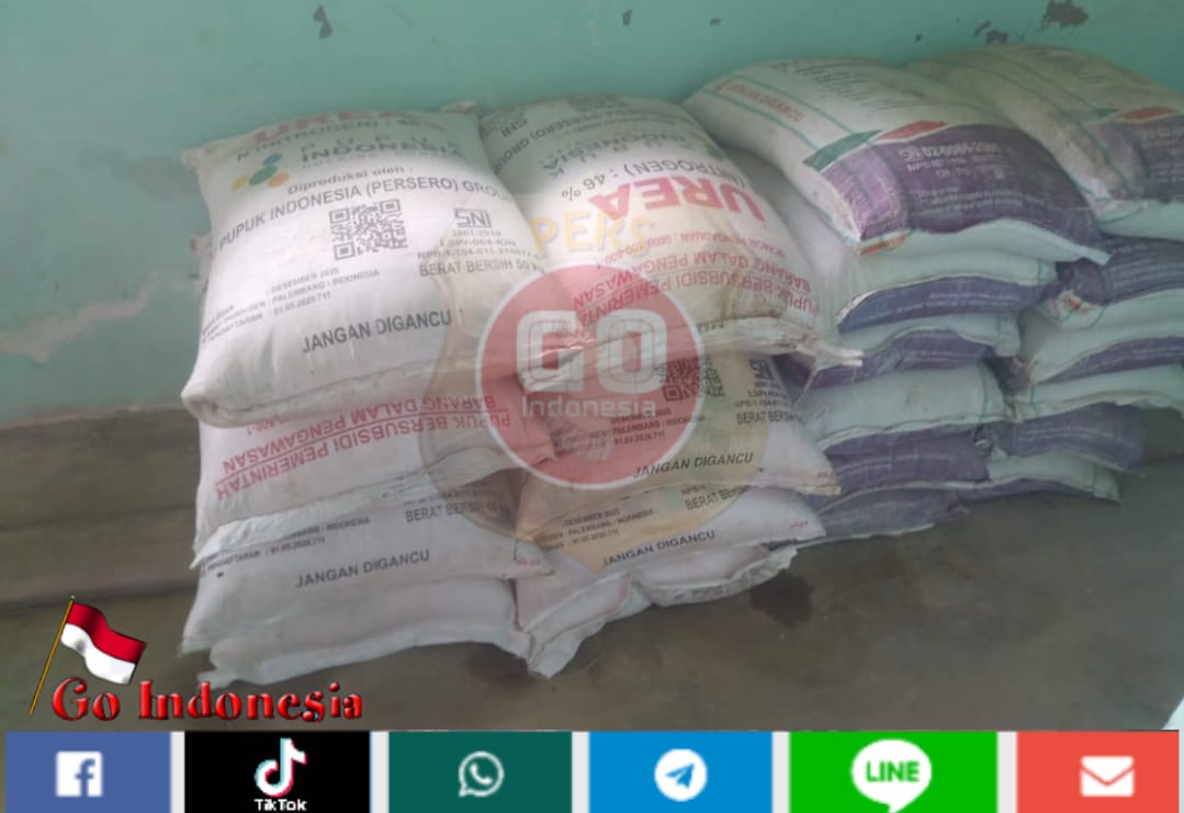Diduga Kios AZ, Menjual Pupuk Subsidi ke Petani Yang Tidak Tercantum A-lokasi Atau Data