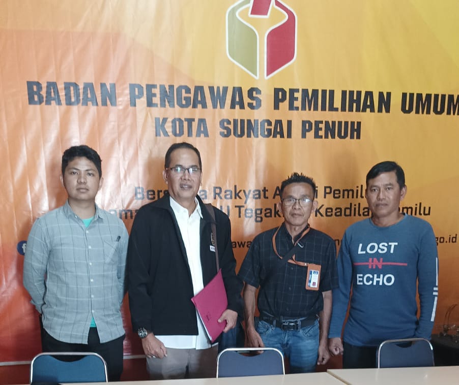 Tim Advokasi AZ-FER Kembali Laporkan Paslon AL- AZHAR Ke Bawaslu