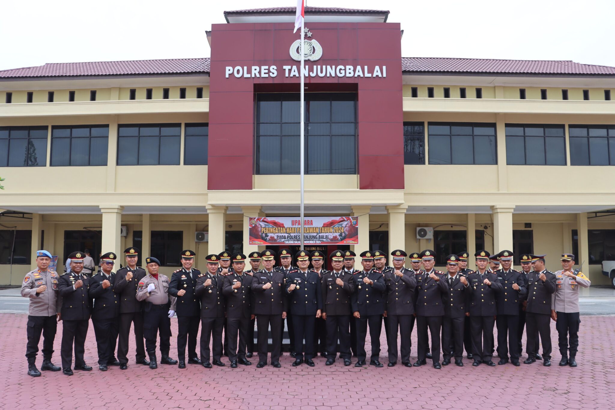 Polres Tanjung Balai Peringati Hari Pahlawan 10 November 2024 Dengan Menggelar Upacara