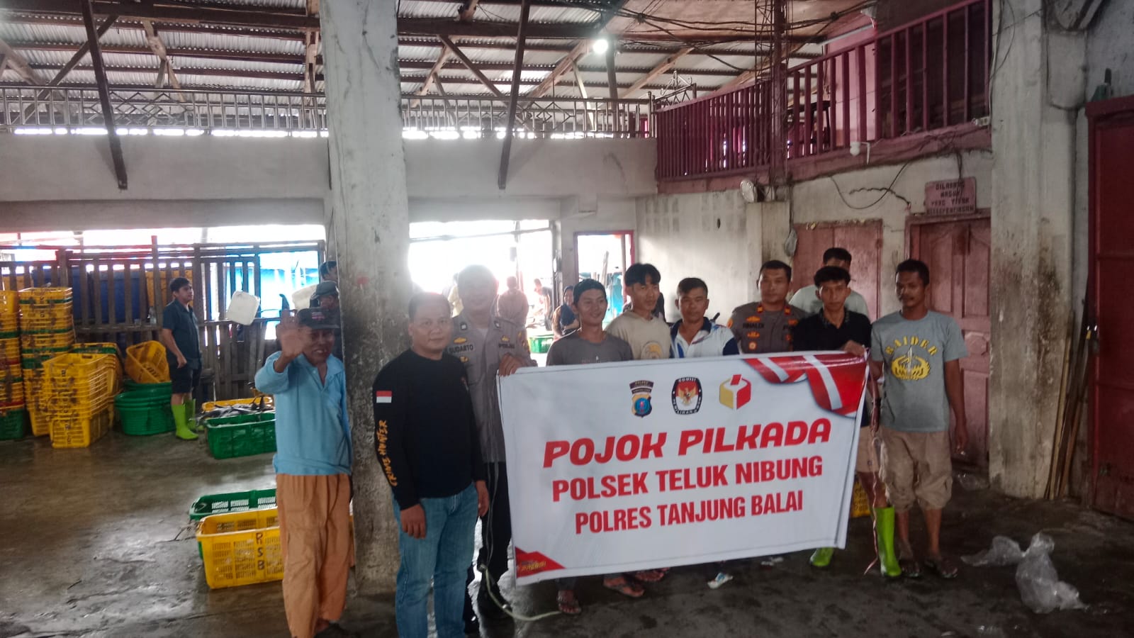 Pojok Pilkada Polsek Teluk Nibung, Ajak Warga Waspadai Berita Hoax