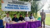 Pelatihan Perahu Fiber Glass , di Prakarsai oleh Pokmas Berlian Nusantara, Gandeng PT BBS