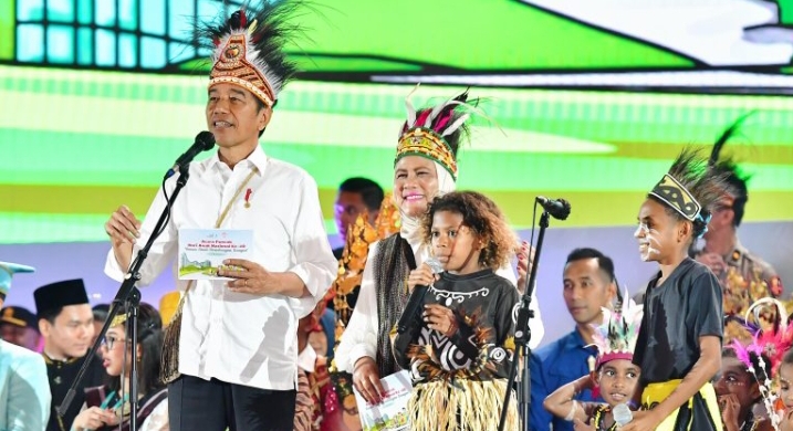 Presiden dan Ibu Iriana Hadiri Puncak Peringatan Hari Anak Nasional Tahun 2024 di Papua