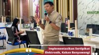 mplementasikan Sertipikat Elektronik, Kakan Banyuwangi Berdialog Langsung dengan Pemohon