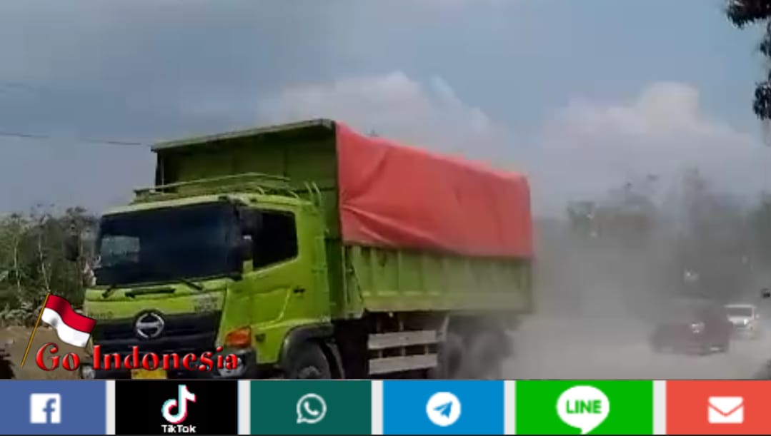 Angkutan Batubara Dikeluhkan Masyarakat, Menimbulkan Hujan Debu di Jalan Lintas Tengah Dari Peranap Sampai Kecinako