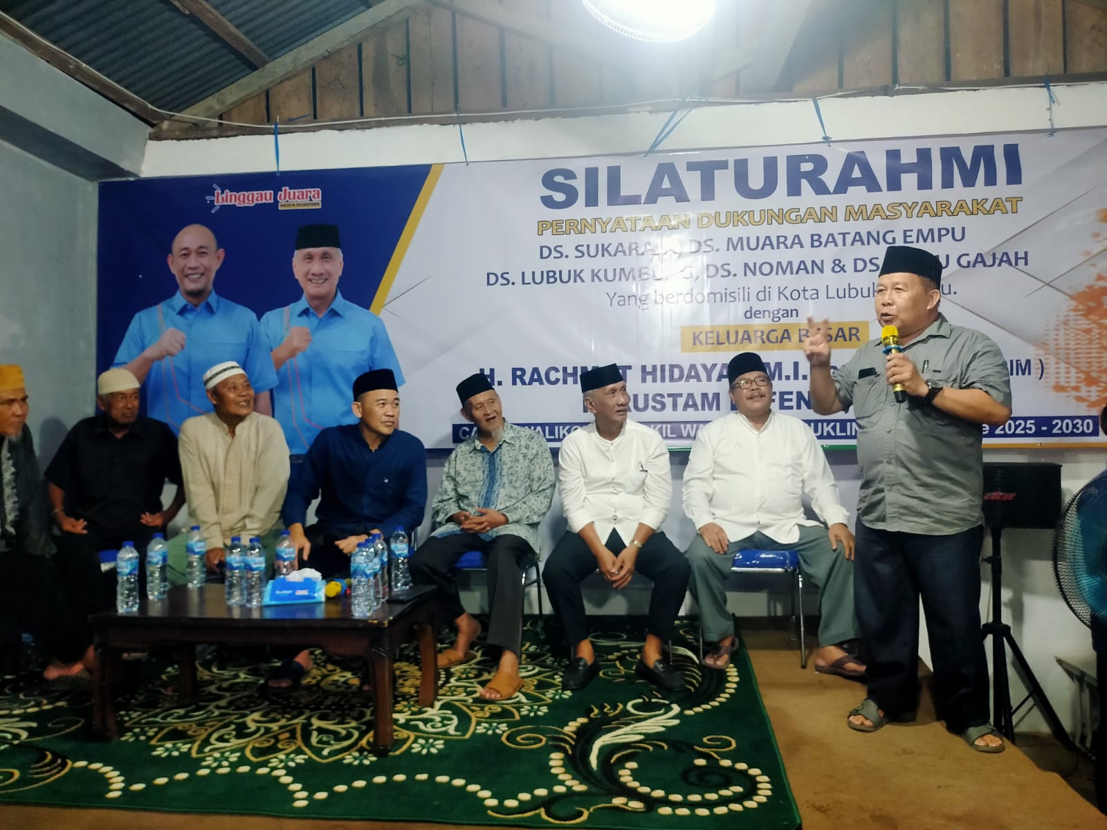 menyatakan sikap dan dukungannya untuk H. Rachmat Hidayat (Yoppy Karim) dan H. Rustam Effendi