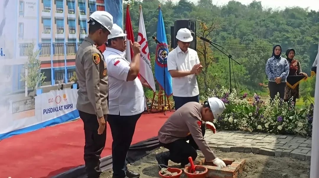 Kapolri Lakukan Peletakan Batu Pertama Pusdiklat KSPSI di Purwakarta
