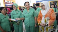 Dipandu Marlin, Istri KSAD Borong Produk Kerajinan di Dekranasda Batam