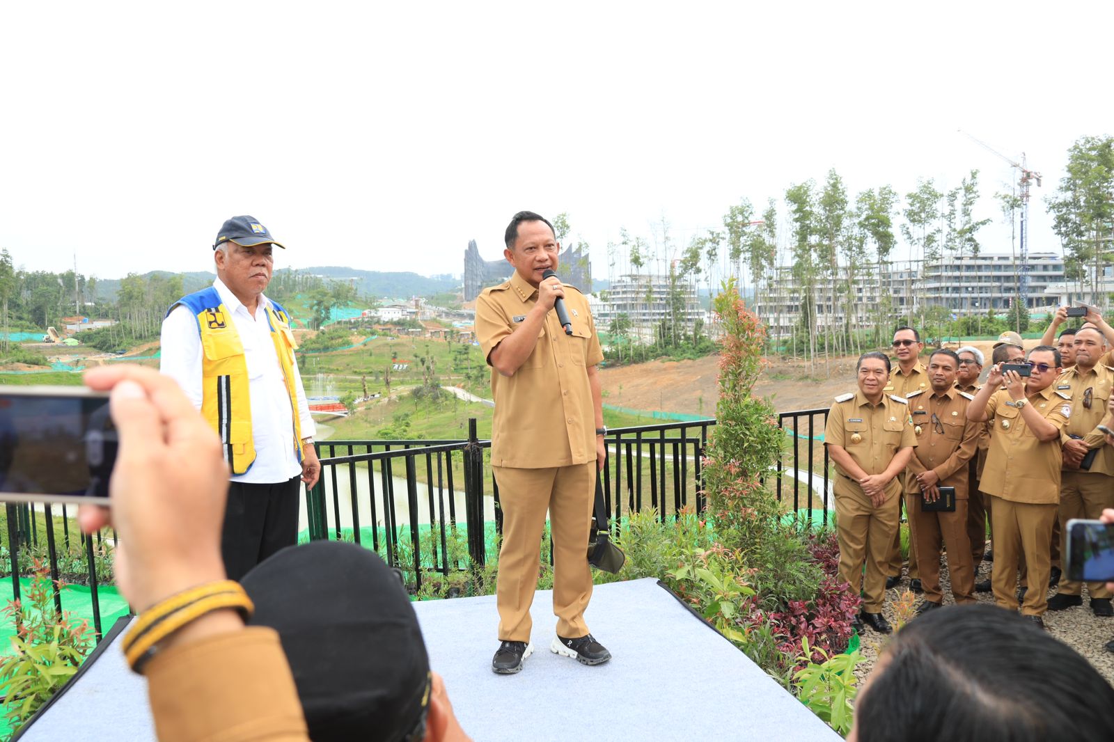 Tinjau IKN Bersama Para Kepala Daerah, Mendagri: Bangga, Hasil Karya Anak Indonesia