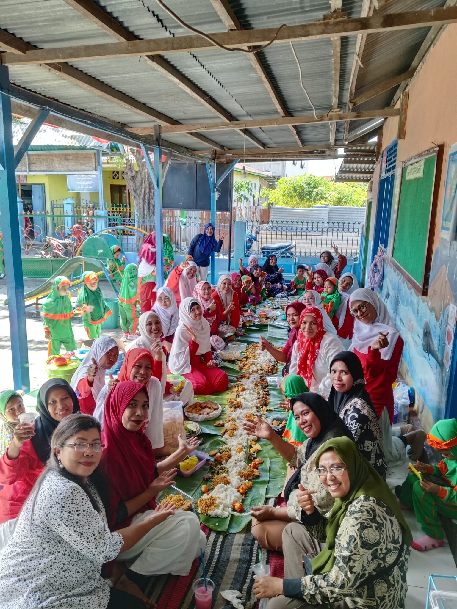 Percantik Ruangan Kelas TK Islam Terpadu Permata Hati Maumere Gelar Kegiatan Lomba Menghias Kelas