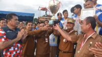 Sekda Kabupaten Nias Utara Menutup Secara Resmi Turnamen Bola Voli Bupati Cup Tahun 2024