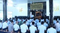 Personel Lanud RSA Natuna dan Jajaran TNI AU Gelar Doa Serentak untuk Keselamatan Bersama