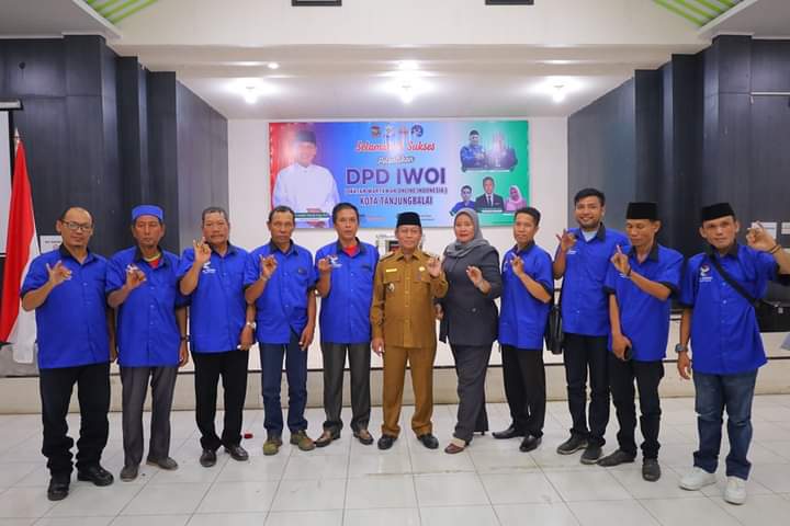 Pelantikan DPD IWOI (Ikatan Wartawan Online Indonesia)Di Dukung Oleh Pemerintah Kota Tanjungtalai H Waris Tholib .
