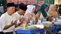 Bupati Musi Rawas Hj. Ratna Machmud dan Ketua TP PKK H. Riza Novianto Gustam Hadiri Pengajian Akbar Halal Bihalal Majlis Ta’lim Miftahul Jannah