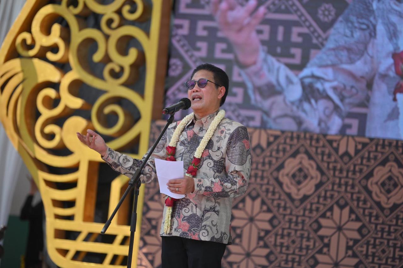 Mentri Desa Pembangunan Daerah Tertinggal dan Transmigrasi, Abdul Halim Iskandar: Pembangunan Desa Harus Bertumpu Akar Budaya
