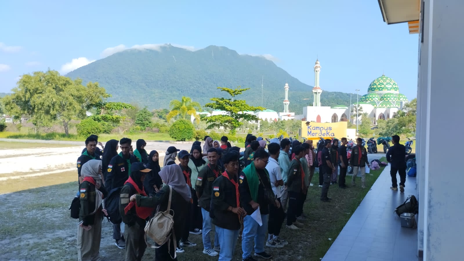Perkemahan Meriah di Pantai Kelanga Natuna: Angkatan XIII STAI Natuna Menjadi Tuan Rumah Berita Sukses