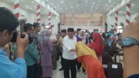 Gubernur Kepri Serahkan Bantuan di Kecamatan Bunguran Timur, Natuna*