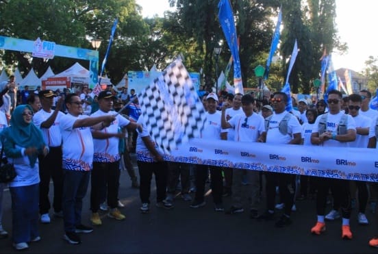 fun Run BRI BO Ikut Memeriahkan PDF Festival 2024 di Alun-alun Pemalang