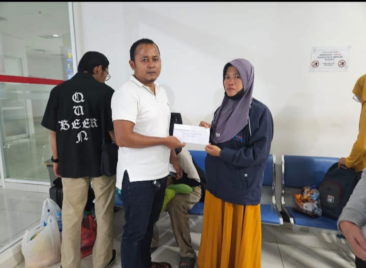 Forum Insan Pariwisata Batam - Kepri Berikan Santunan Kepada Anggota Meninggal Dunia
