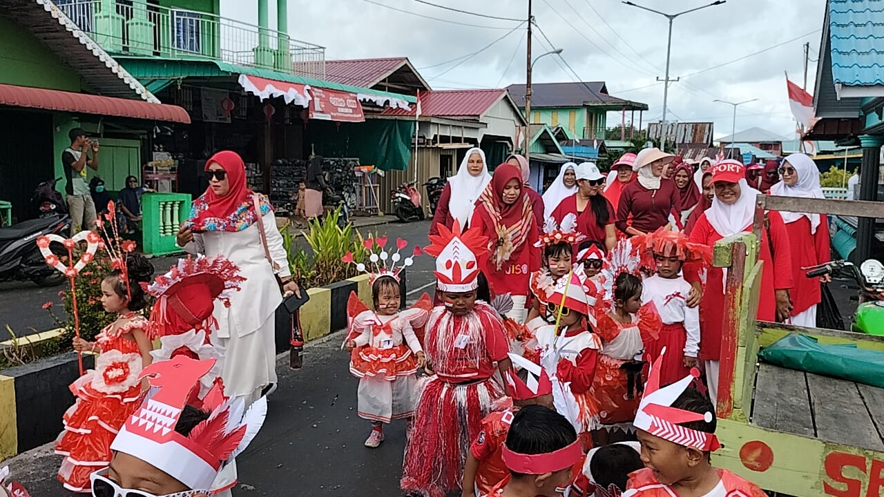 Pawai Karnaval TK Negeri 001 Bunguran Barat: Membangun Cinta Tanah Air Sejak Dini** 