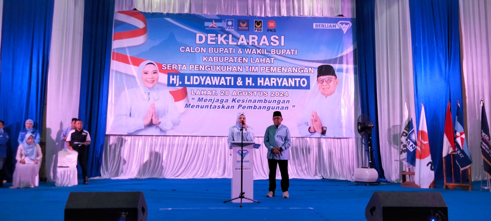 Paslon Bupati Dan Wakil Bupati Lahat Berlian Gelar Deklarasi Dan Pengukuhan Tim Pemenangan Berlian