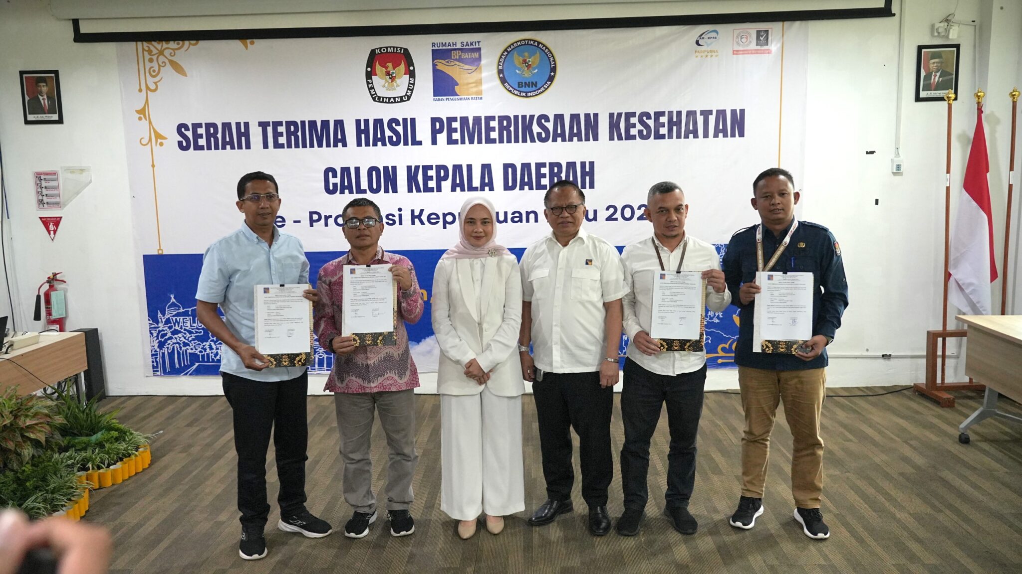 RSBP Batam Serahkan Hasil Pemeriksaan MCU Calon Kepala Daerah 2024
 