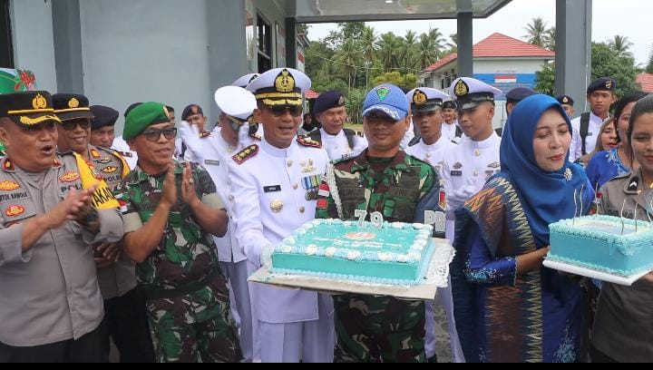 Memperingati HUT TNI Angkatan Laut ke-79, Polres Talaud Berikan Suprise Kepada Danlanal Melonguane