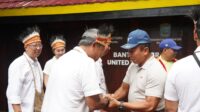 Pangdam Kasuari Bersama United Traktors Serahkan Bantuan Mesin Pengubah Air Asin Menjadi Air Bersih Kepada Masyarakat Pesisir di Wisata Playnemo